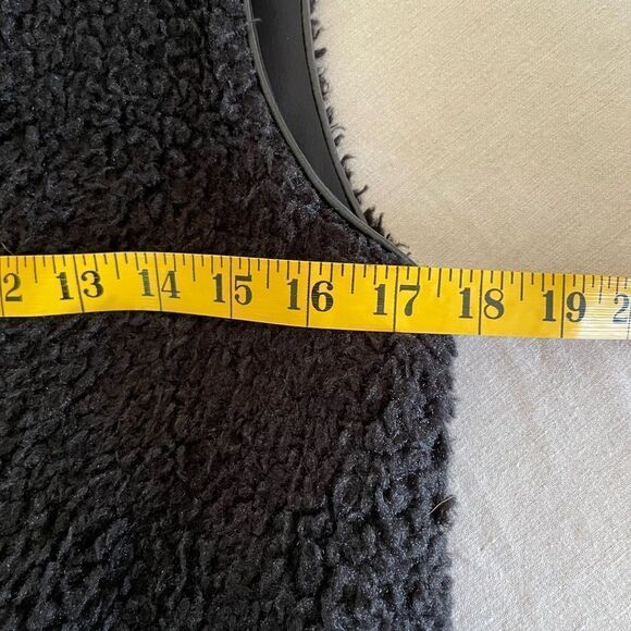 Aritzia Wilfred Black Vest - Picture 7 of 8